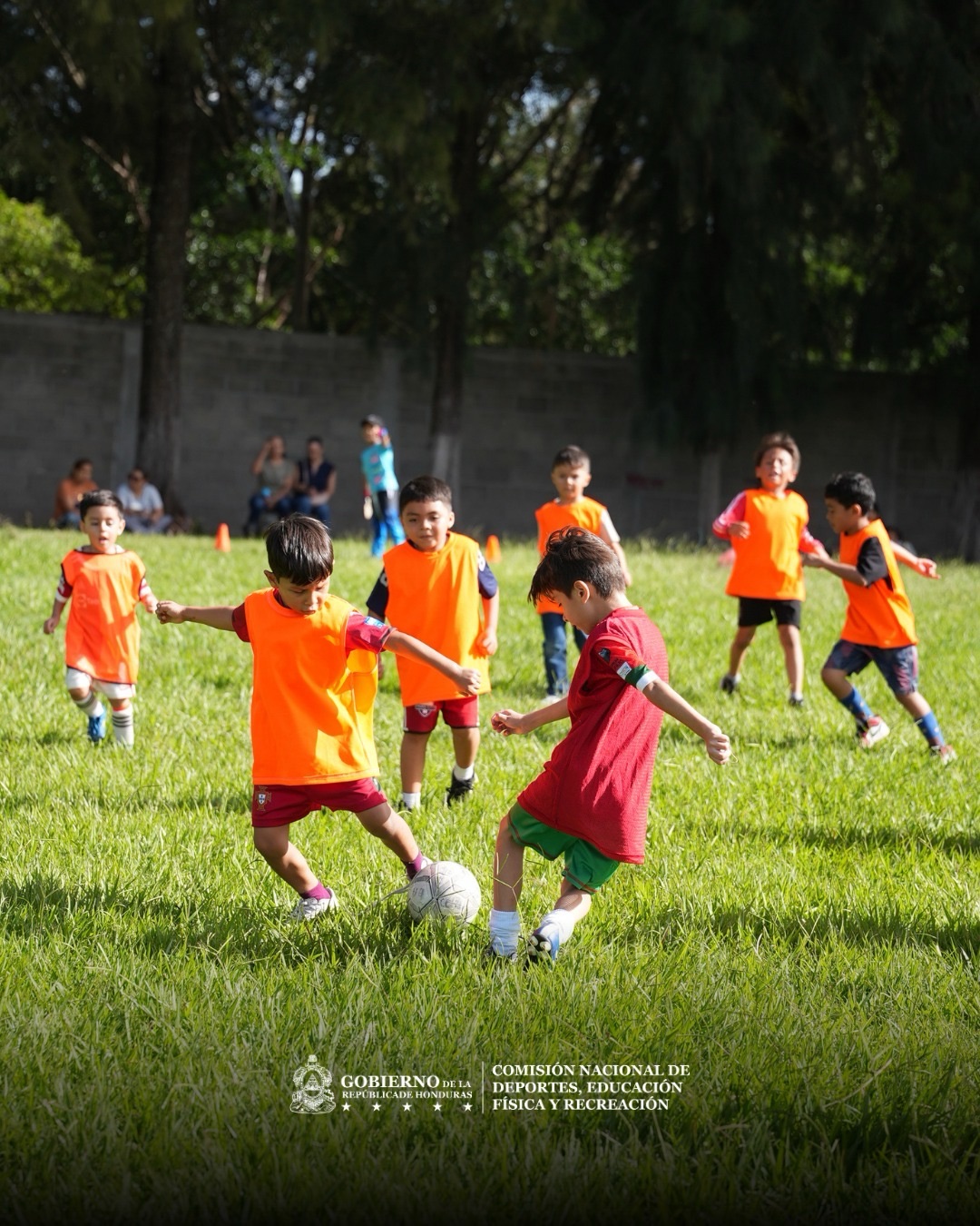 CONDEPOR impulsa el desarrollo del fútbol en la niñez y la juventud