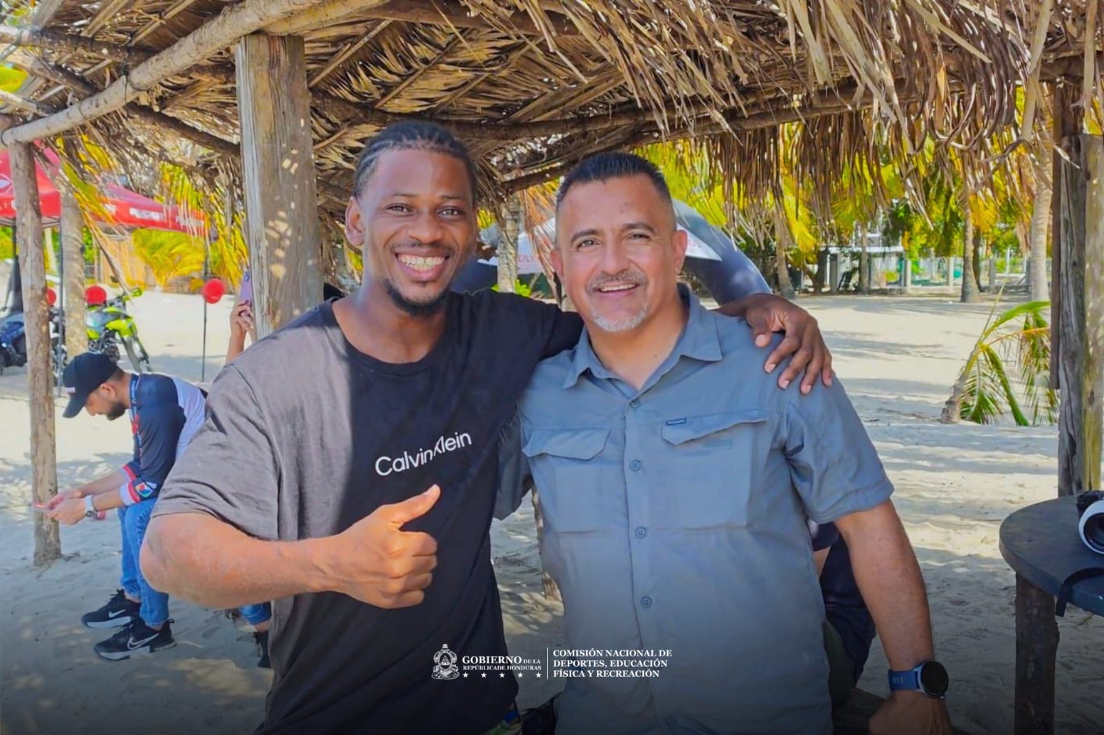 Un importante encuentro con el ex atleta hondureño de boxeo Ricky Arnaldo Castillo Batis