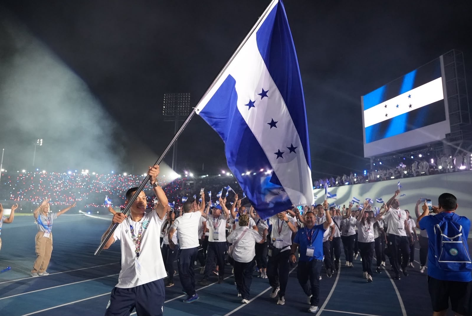 Honduras desfiló con orgullo en Santo Domingo 2026
