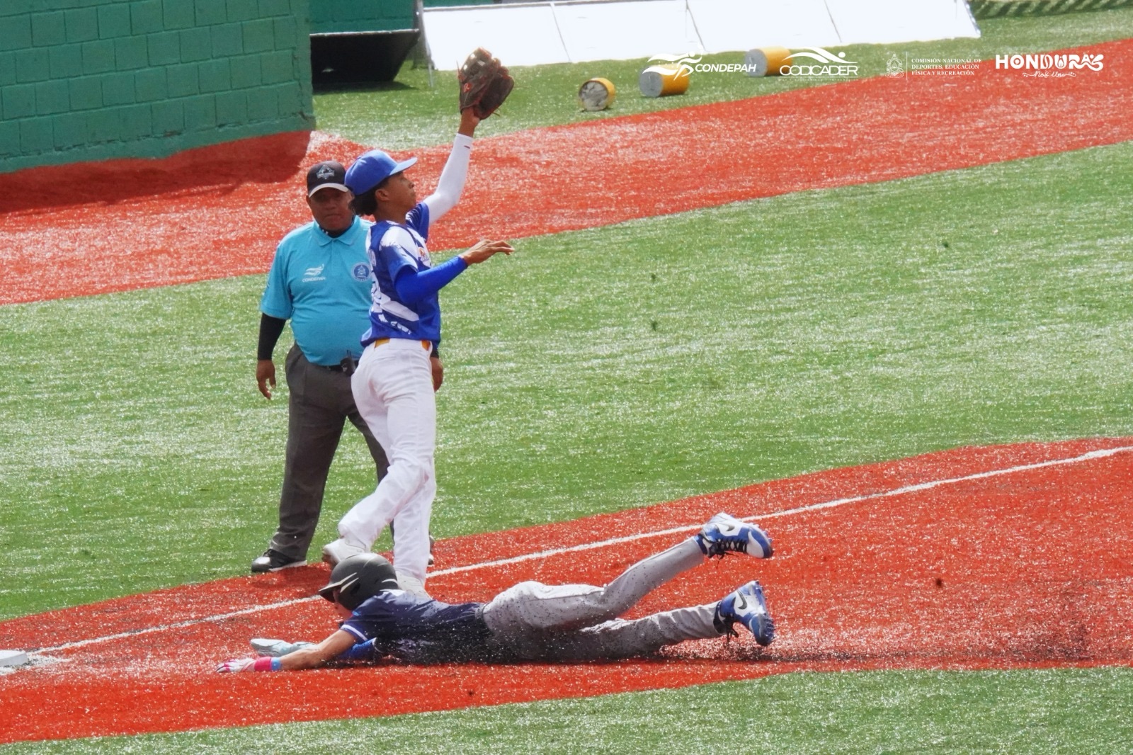 El béisbol hondureño Estudiantil se suma a la acción