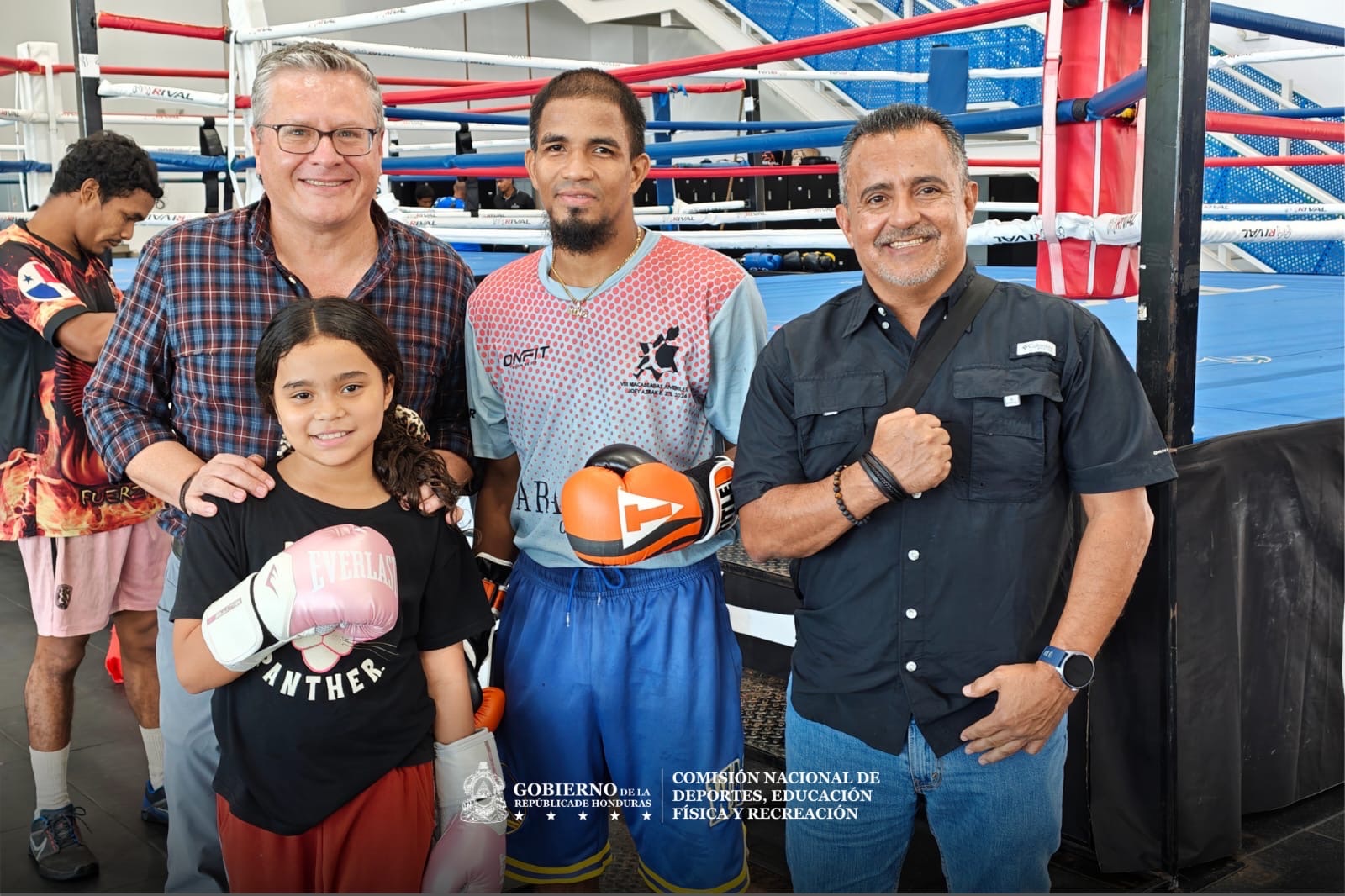 CONDEPOR fortalece vínculos deportivos con Panamá mediante intercambio de experiencias en boxeo