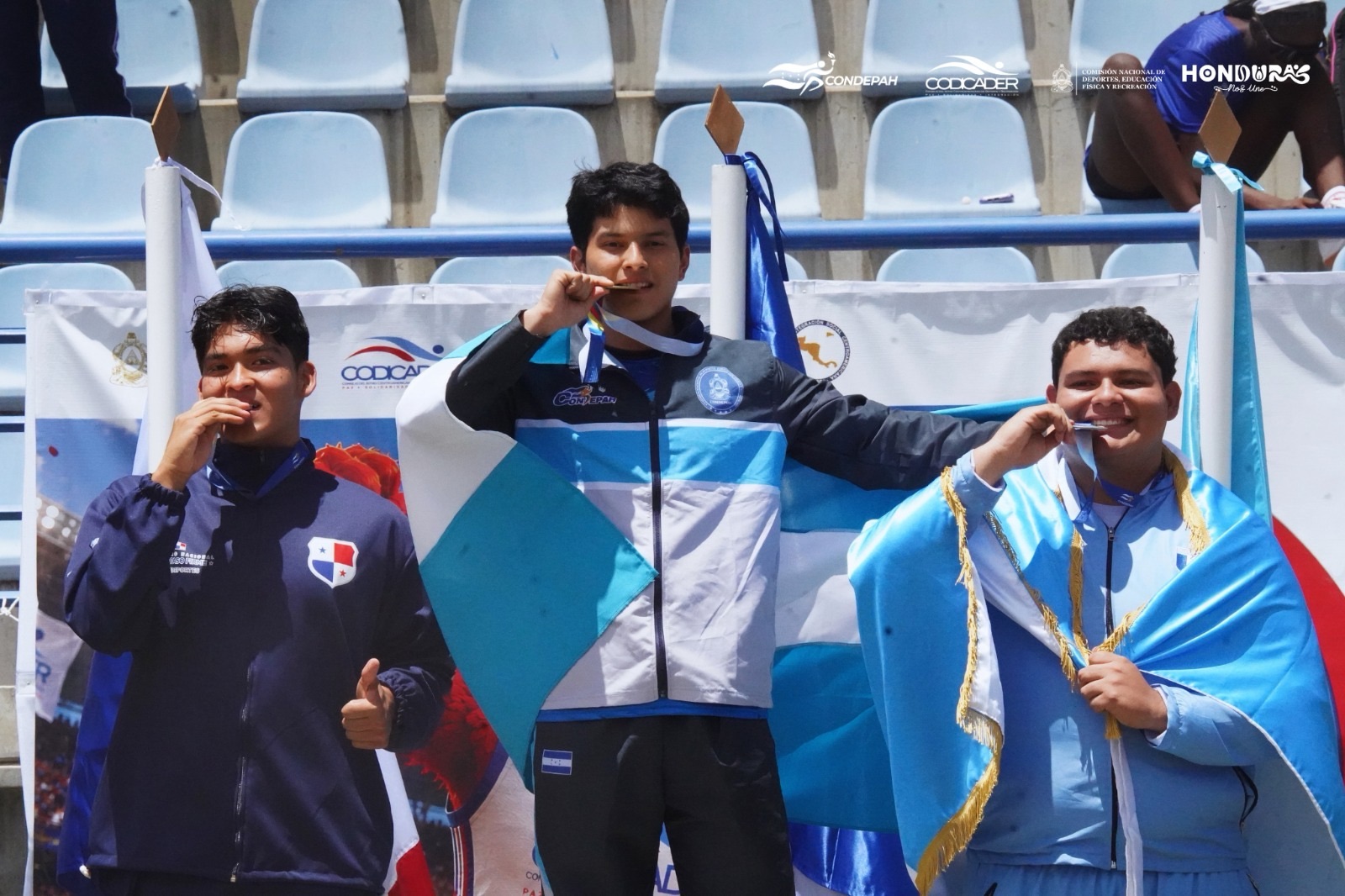 La delegación hondureña continúa dejando en alto los colores de nuestra bandera