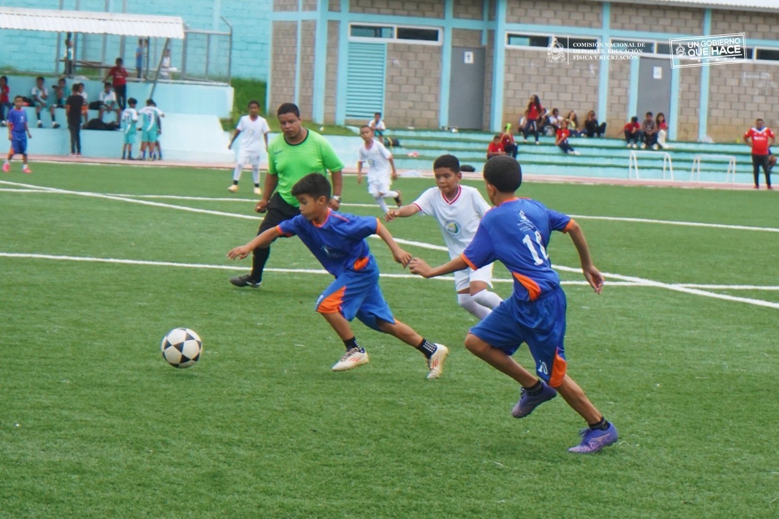 CONDEPOR abre sus puertas al fútbol colegial