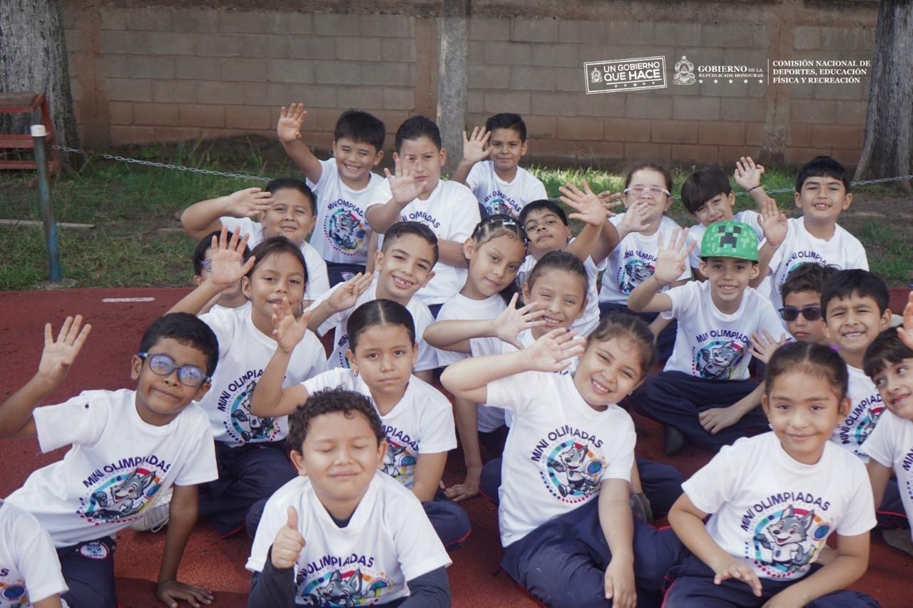 EL ATLETISMO ESCOLAR ESTÁ PRESENTE EN LA VILLA OLÍMPICA